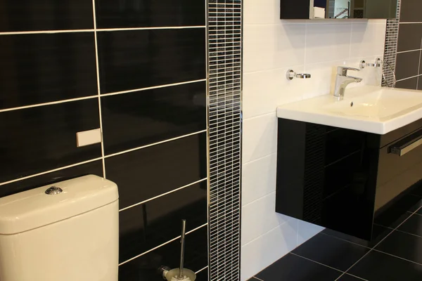 Moderne badkamer en toilet — Stockfoto