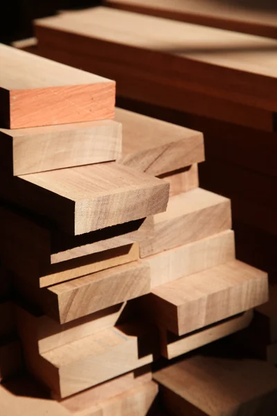 Pila di assi di legno — Foto Stock