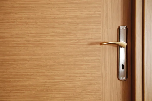 モダンな木製のドアのクローズ アップ — ストック写真