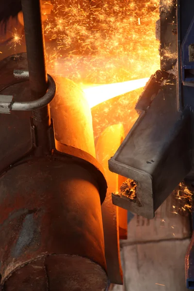 Industria del acero fundido líquido — Foto de Stock