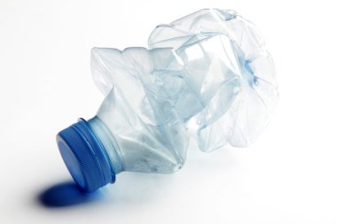 Ezilmiş plastik şişe geri dönüşüm