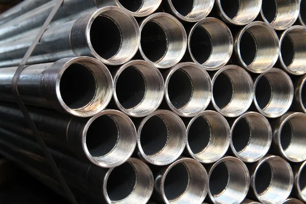 Os tubos de aço fabricados na fábrica — Fotografia de Stock