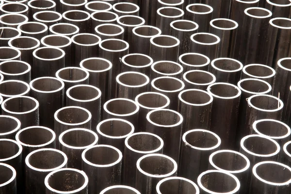 Сталеві труби, виготовлені на заводі — стокове фото