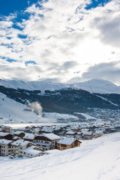 Livigno Ιταλία Ιανουαρίου 2019 Όμορφο Χειμερινό Τοπίο Στα Βουνά Των — Φωτογραφία Αρχείου