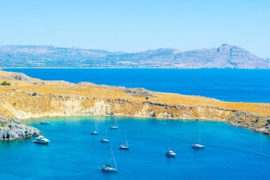 Yunanistan 'ın Rodos adasındaki Lindos Körfezi' nin güzel Akdeniz manzarası