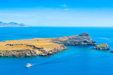 Yunanistan 'ın Rodos adasındaki Lindos Körfezi' nin güzel Akdeniz manzarası