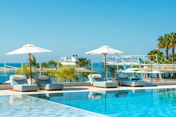 Limassol Chipre Mayo 2021 Zona Piscina Hotel Moderno Lujo Costa — Foto de Stock