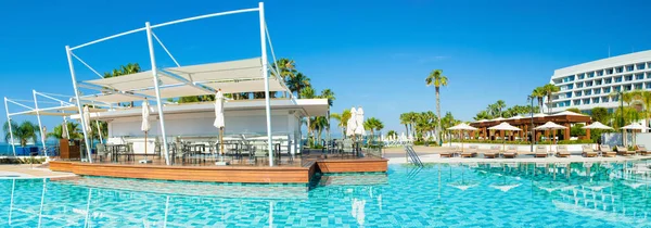 Limassol Chipre Mayo 2021 Paisaje Panorámico Zona Piscina Hotel Lujo — Foto de Stock