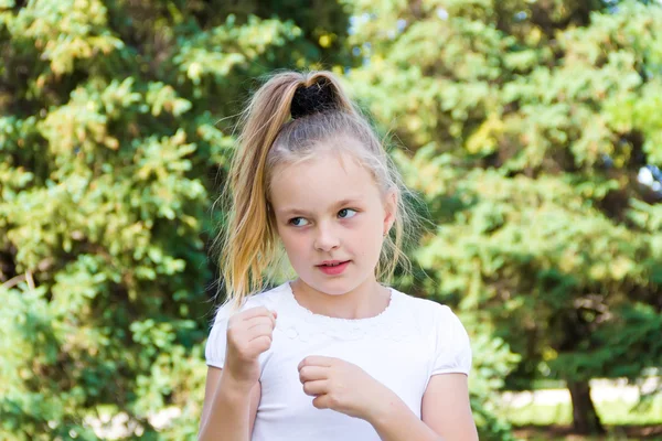 Menina bonito — Fotografia de Stock