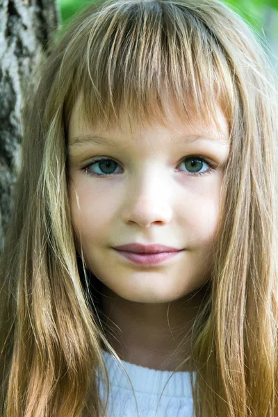 Menina bonito — Fotografia de Stock