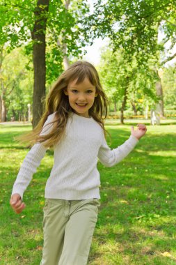 Sevimli çalışan kız