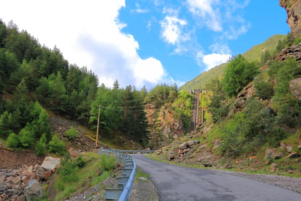 Vägen i berget — Stockfoto