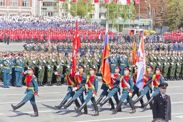 Russische Zeremonie der Eröffnung der Militärparade am jährlichen Sieger — Stockfoto