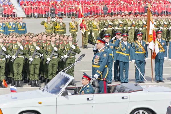 Cerimônia russa do desfile militar de abertura em Victor anual — Fotografia de Stock