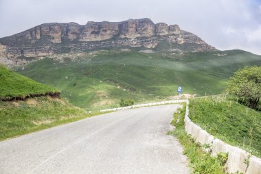 dağ yolu