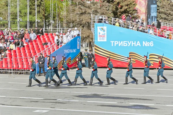 Cerimônia russa do desfile militar de abertura em Victor anual — Fotografia de Stock