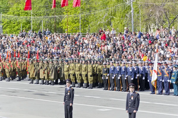 Russische Zeremonie der Eröffnung der Militärparade am jährlichen Sieger — Stockfoto