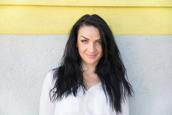 European woman with black hair — Stock Photo, Image