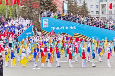 Yıllık zafer günü onuruna çocuk eğlence
