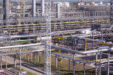 Rafineri kulenin endüstriyel doku