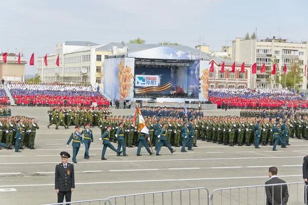 Russische Zeremonie der Eröffnung der Militärparade am jährlichen Sieger — Stockfoto