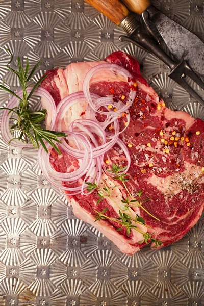 Beef steak t-bone — Stock Photo, Image
