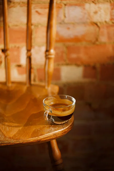 Café expresso em copo de vidro transparente — Fotografia de Stock