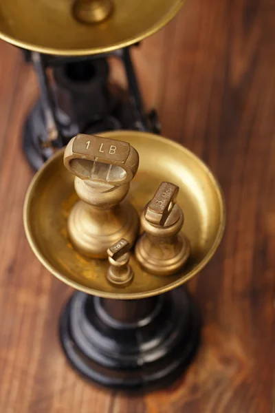 Vintage kitchen  scale with weights — Stock Photo, Image