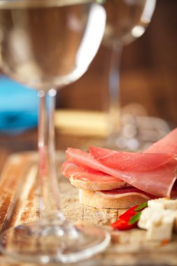 Tedavi et jamon sosis