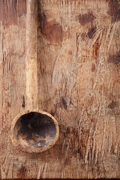 Cuillère en bois antique — Photo