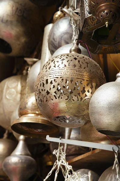 Lamps, crafts, souvenirs  in street shop — Stock Photo, Image