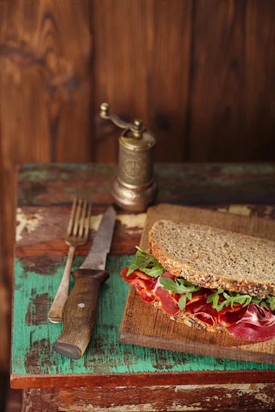 Cured meat sandwich — Stock Photo, Image