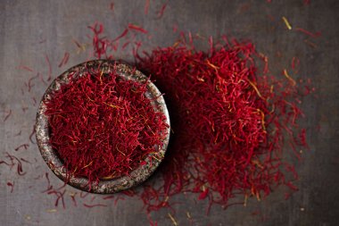 Saffron spice threads clipart