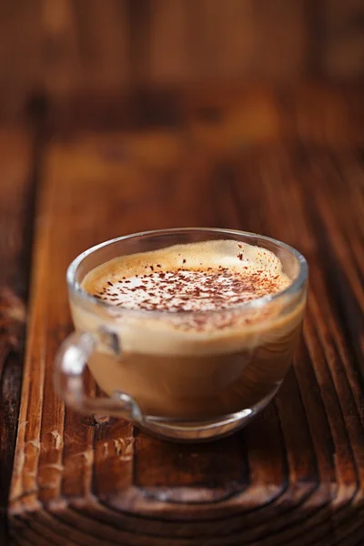 Tazza di caffè di vetro su — Foto Stock