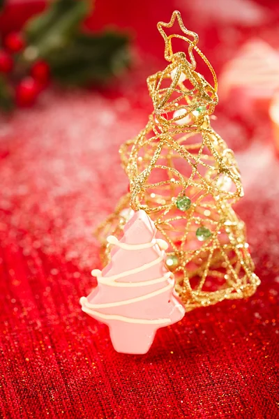 Ροζ χριστουγεννιάτικο δέντρο σπιτικά γλυκά — Φωτογραφία Αρχείου