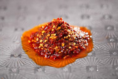 Sıcak Asya biber sosu sarımsak