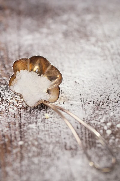 Cucchiaio d'argento vintage setaccio — Foto Stock