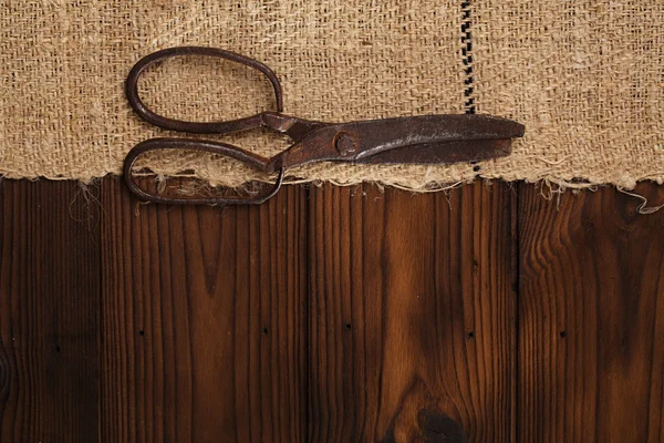 Tijeras de hierro realmente antiguas con carretes — Foto de Stock