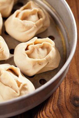 Manti yere kuzu ile