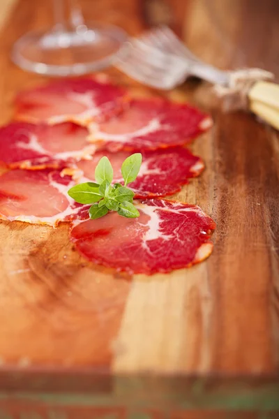 Antipasti talíř uzený maso Jamón — Stock fotografie