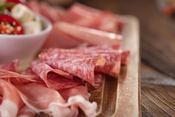 Piatto di carne di salumi — Foto Stock