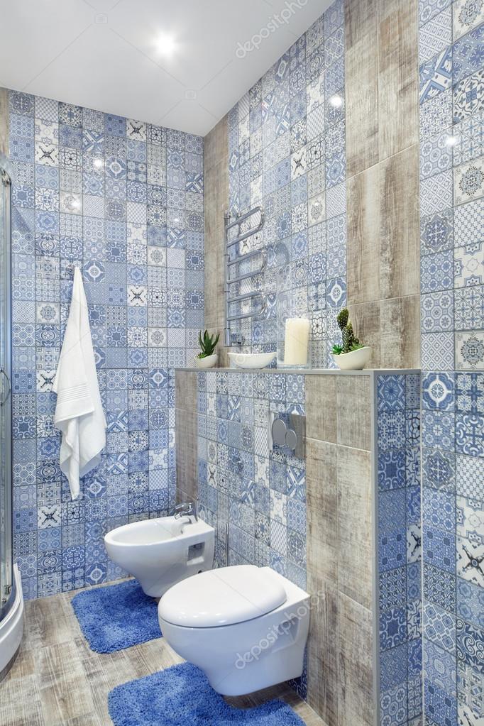 BelsÅ fürdÅszoba csempék modern stÃlusban — stock fotó © alexxxey ...