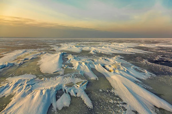 Puesta Sol Sobre Mar Helado Con Nieve Hielo — Foto de Stock