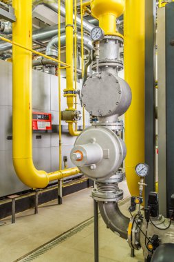 Subaplar, gate vanalar ve görüntüler ile kazan gaz boru hatları