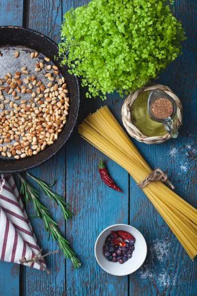 İtalyan makarna, Akdeniz mutfağı yemek pişirmek için malzemeler