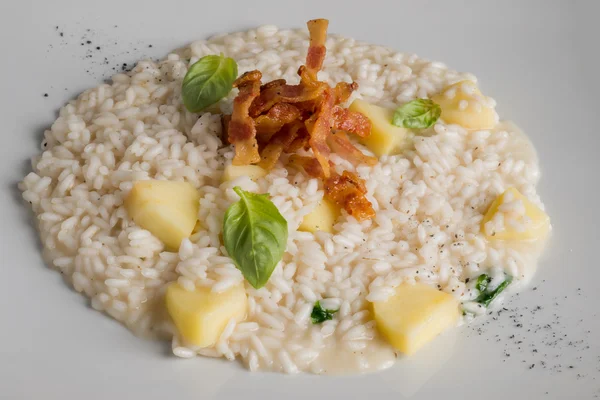 Risotto with apple and bacon — Stock Photo, Image