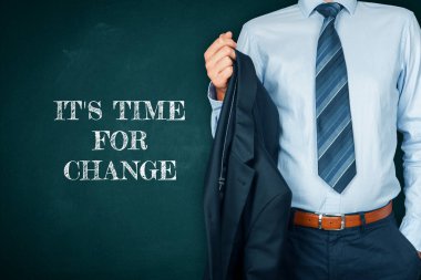 Kriz değişim zamanıdır, motivasyon konseptidir. Akıl hocası değişmek ve salgın sonrası covid-19 döneminde fırsatları değerlendirmek için motive eder..