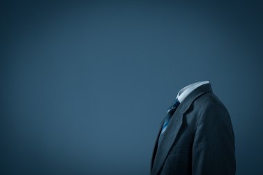 işadamı baş olmadan