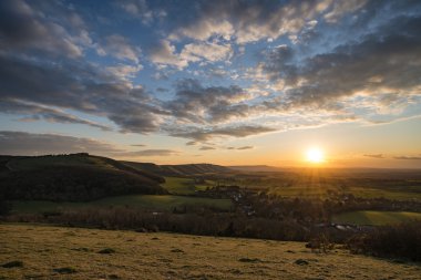 Güzel manzara görüntü günbatımı kırsal üzerinde ben manzara