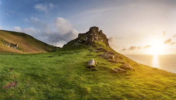 Mooie avond zonsondergang landschap afbeelding van Valley van The Rocks — Stockfoto